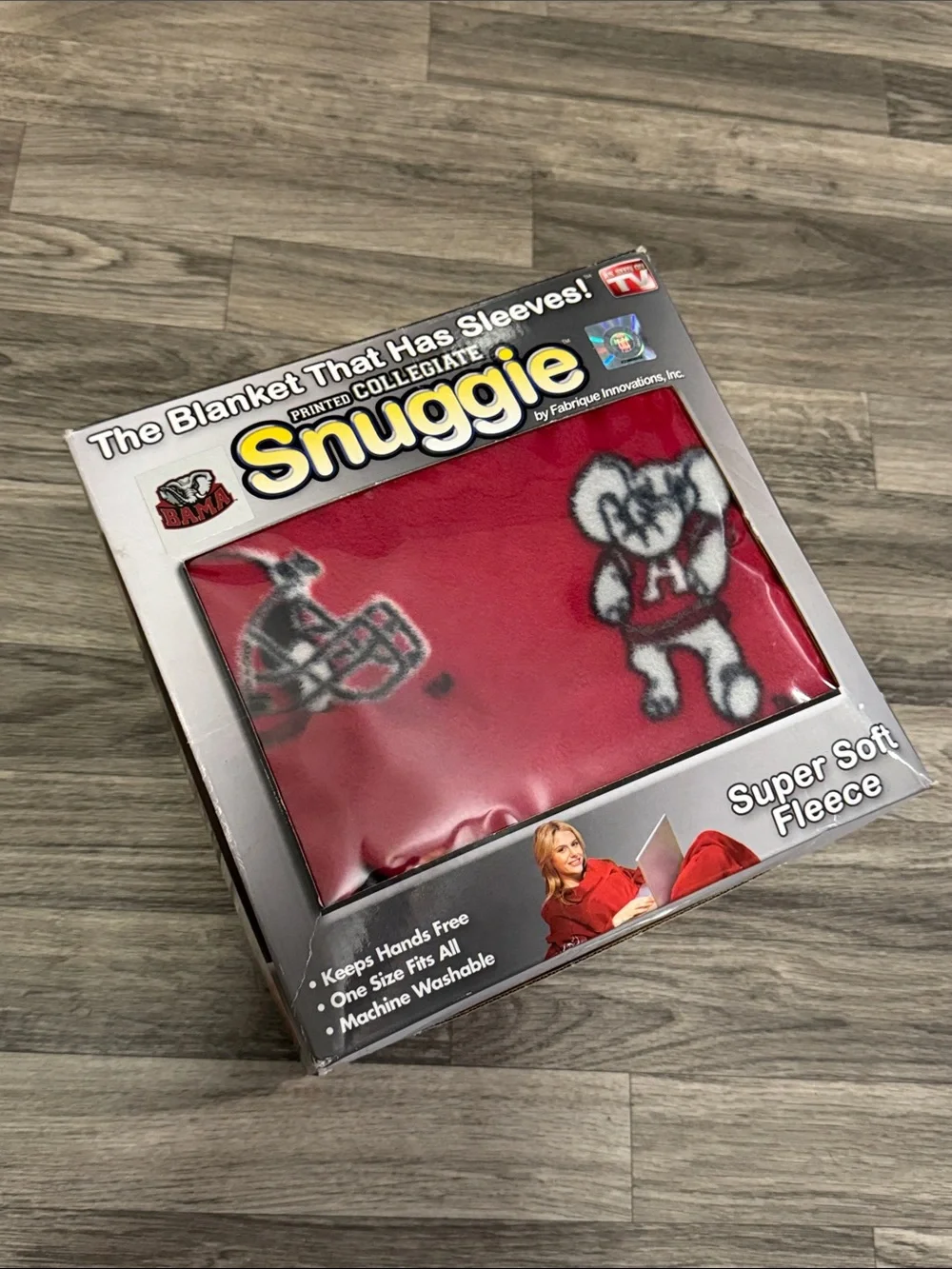 Alabama Printed Collegiate Snuggie with sleeves new in the original box